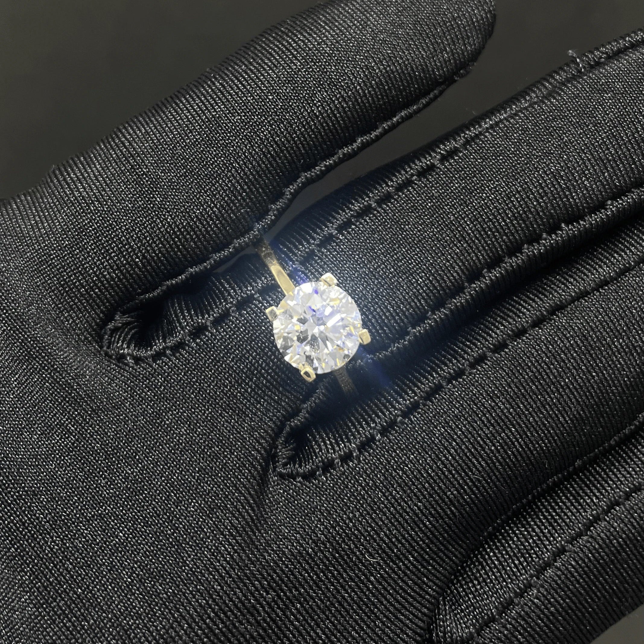 2 CT Round Shape Lab Diamond Ring (Ready for Delivery)